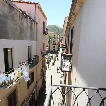 Apartmán Kefa Holiday - Di Ruggero *
